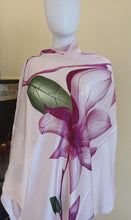 Charger l&#39;image dans la galerie, Écharpe en soie sous les tropiques.
