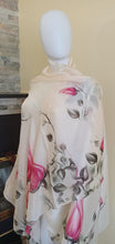 Charger l&#39;image dans la galerie, Écharpe en soie explosion d&#39;Amour
