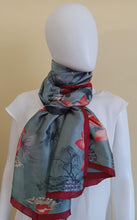 Charger l&#39;image dans la galerie, Écharpe en soie orage de fleurs
