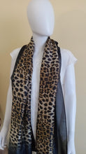 Charger l&#39;image dans la galerie, Écharpe en soie la jungle
