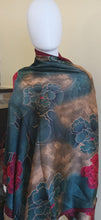 Charger l&#39;image dans la galerie, Écharpe en soie f tropicale .

