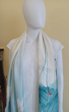 Charger l&#39;image dans la galerie, Écharpe en soie ciel
