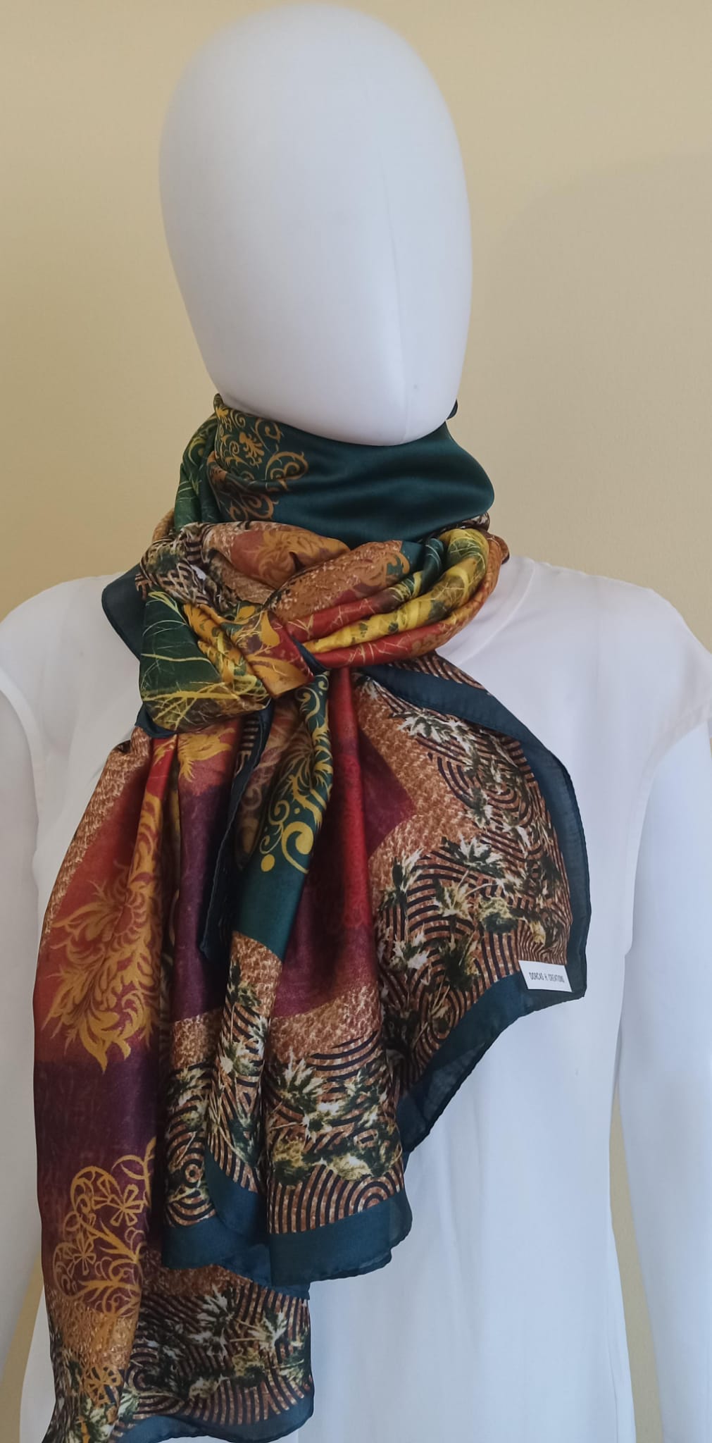 Écharpe en soie f tropicale